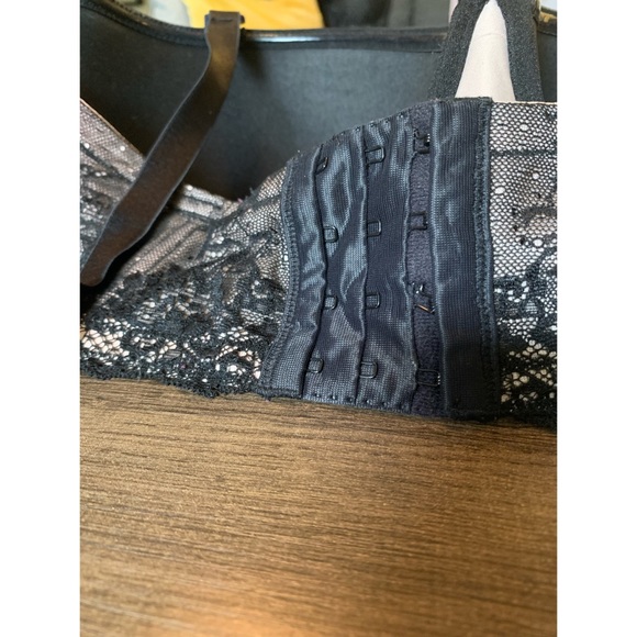 Torrid Black Lace Microfiber Multiway Bra 40DD (E) - Picture 6 of 16